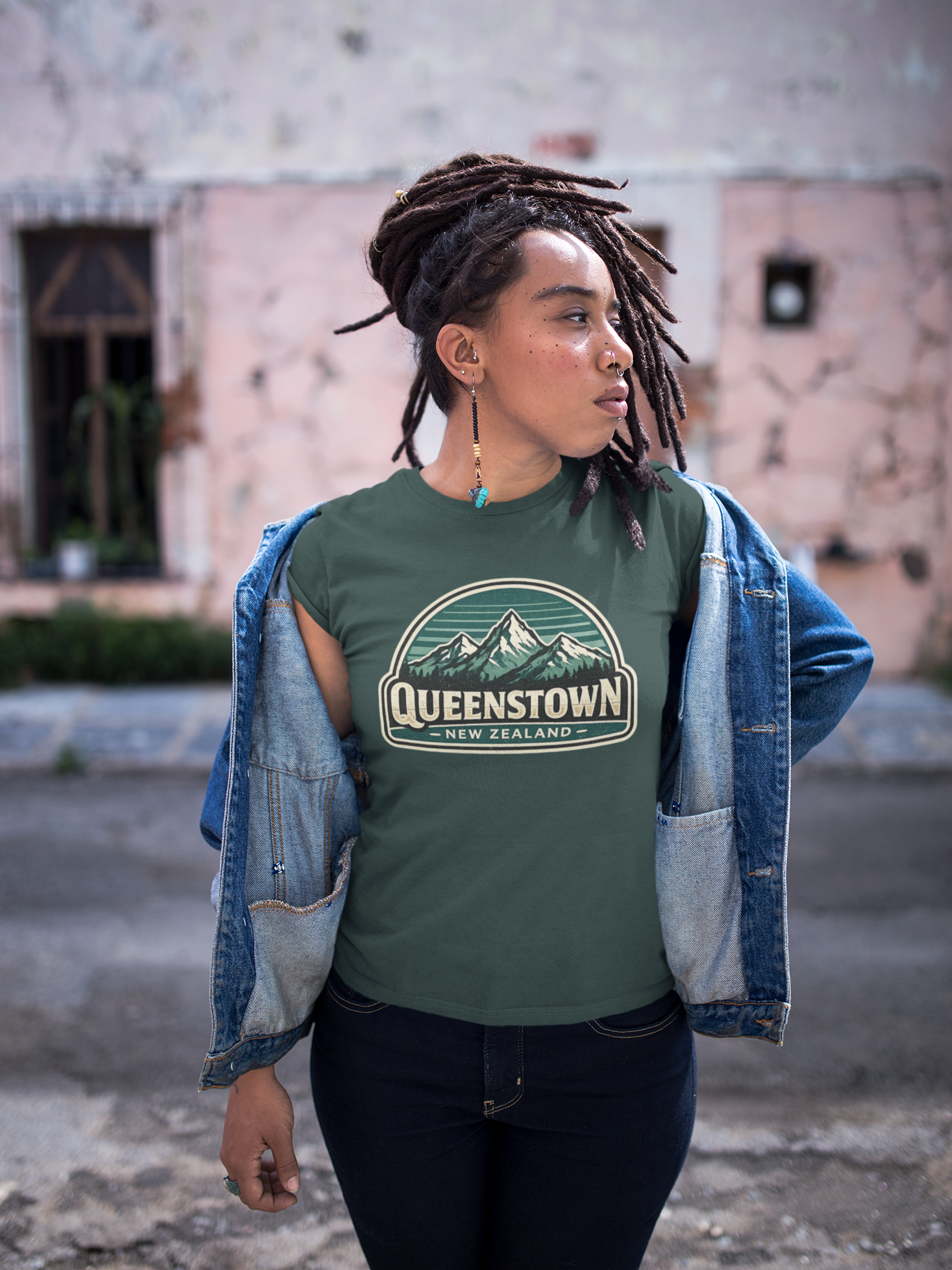 Queenstown New Zealand Mountain Vintage Heavyweight Unisex Crewneck T-shirt